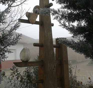 Realizzazione di una monumento nel 1997 a Melgar De Abajo (Spagna)